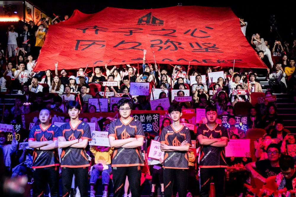 吉吉国王反野打法！韩跑跑反红思路教学，观众：骗了两个大招不亏