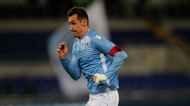 科比·怀特因小腿伤势缺席对阵火箭比赛，公牛迎来新挑战