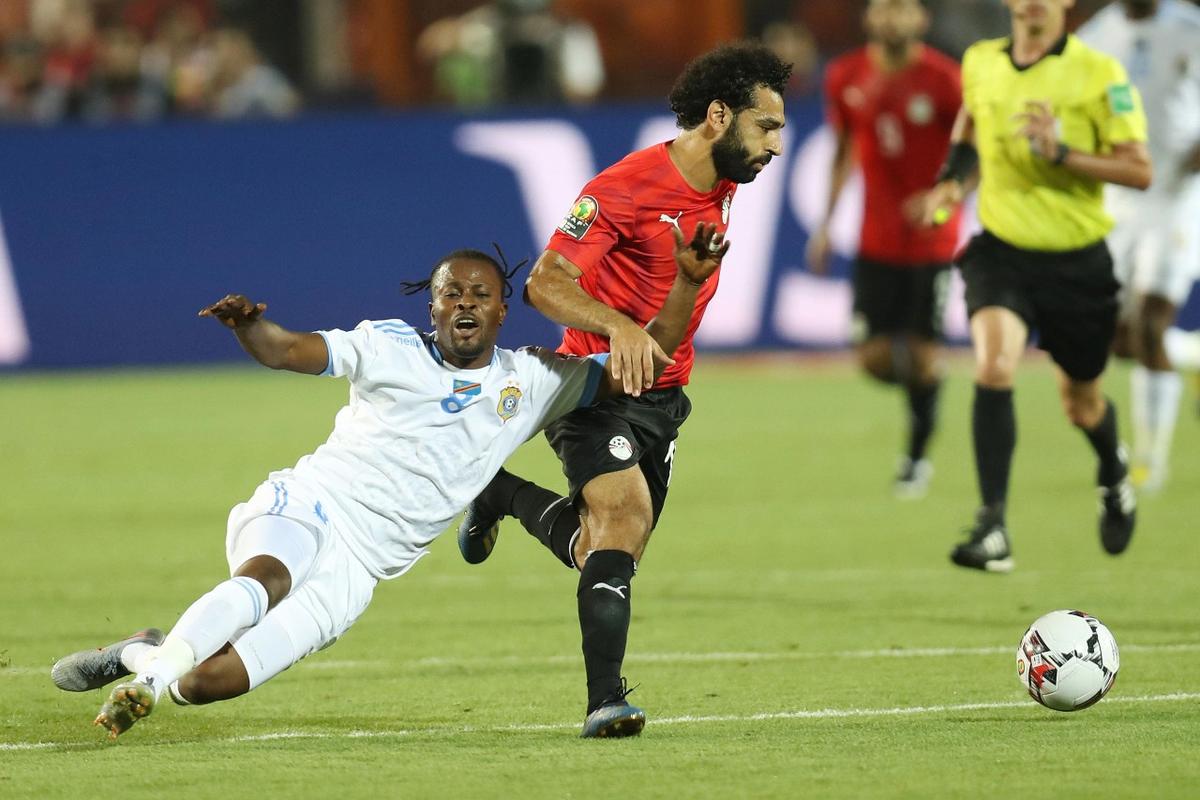 文班复出30分阿尔达马献制胜盖帽 灰熊主场险胜马刺