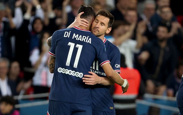 [NBA]科林斯活力十足 飞身暴扣势大力沉