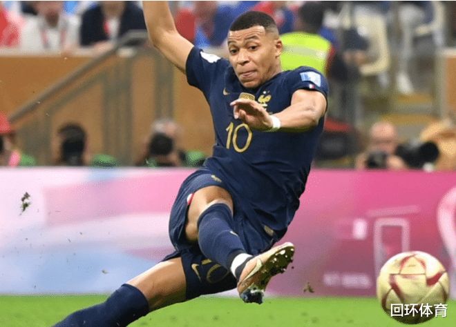 1夜4大转会确定！切尔西官宣新帅，坎塞洛回归巴萨，热刺功臣离队