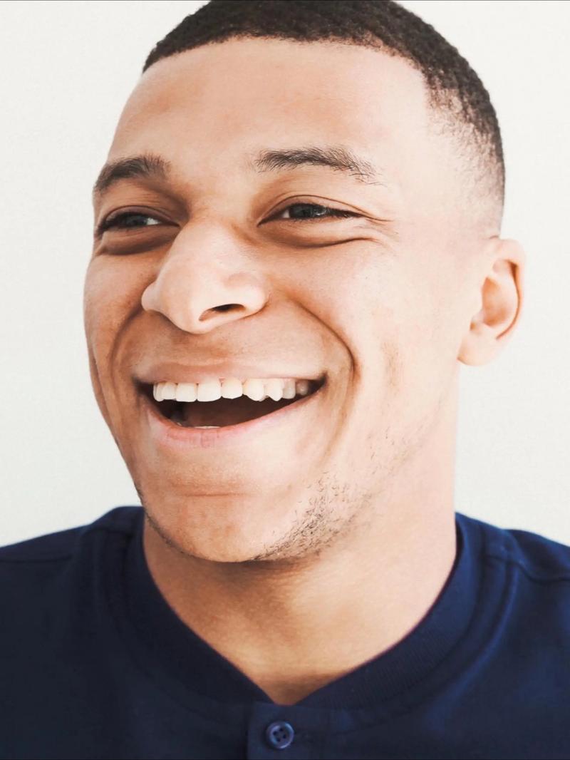 布克24+9献0.7秒三分准绝杀！太阳逆转雷霆18分 西部最大黑马？